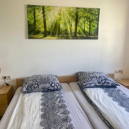 Wunderschoenes Apartment In Der Goldstadt Pforzheim Extérieur photo