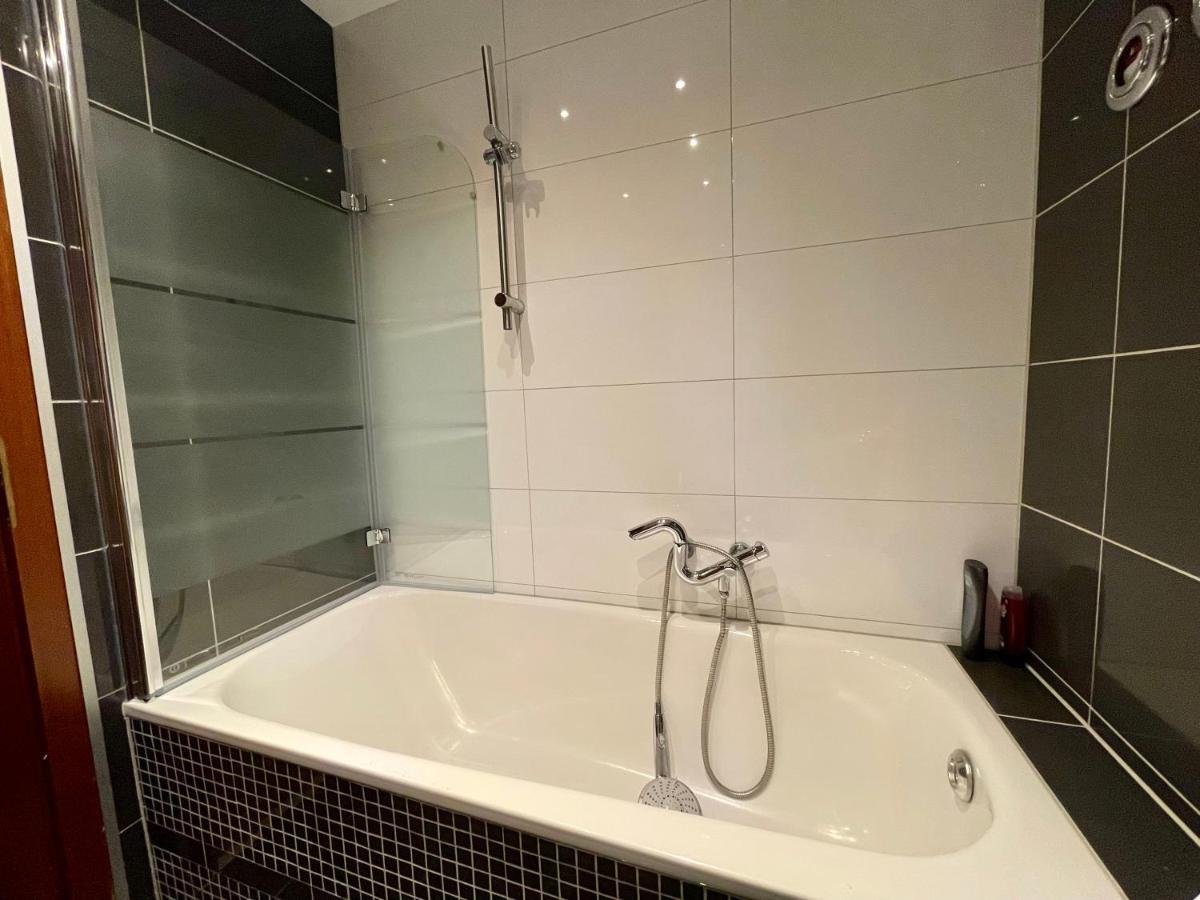 Wunderschoenes Apartment In Der Goldstadt Pforzheim Extérieur photo