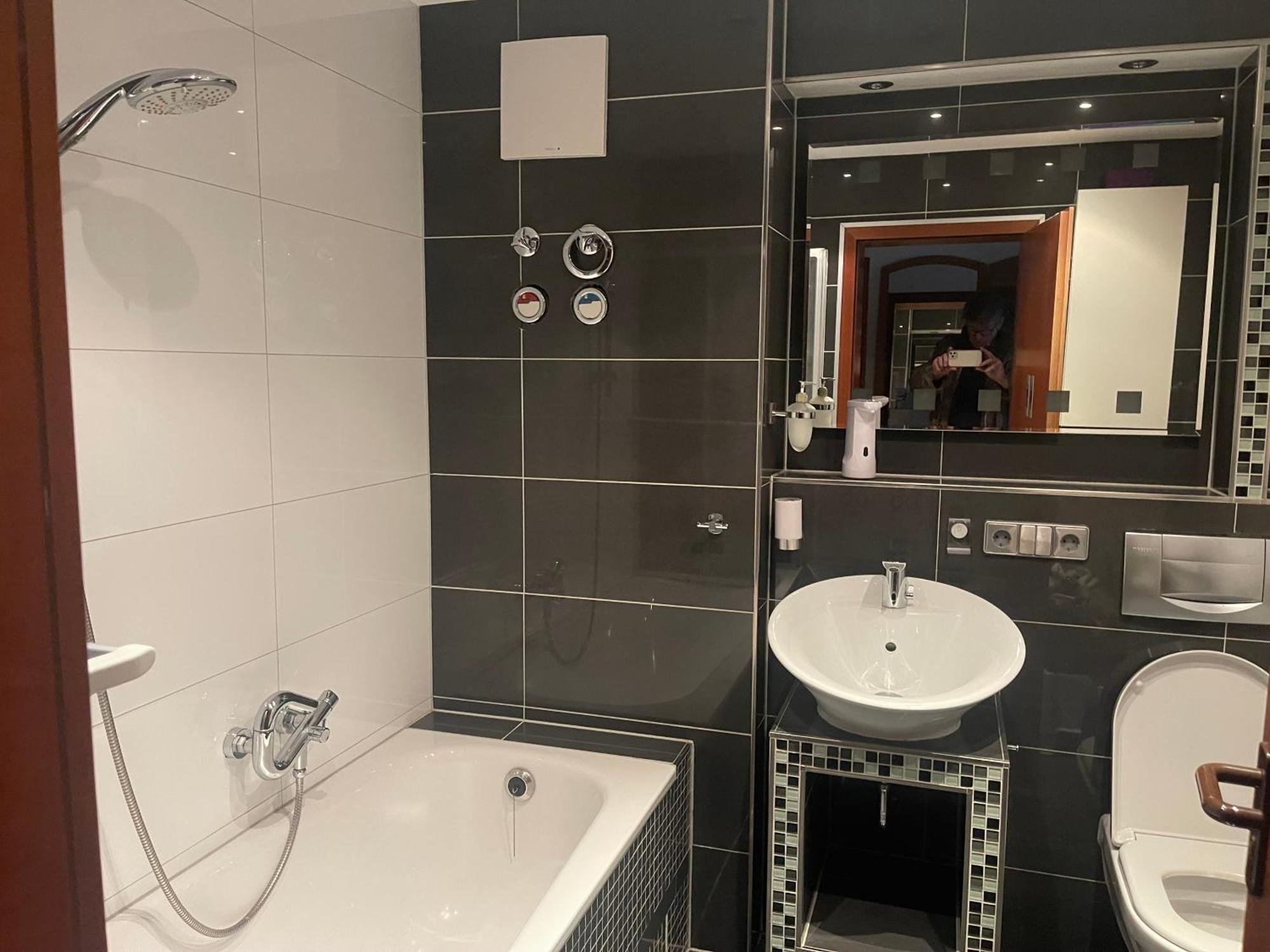 Wunderschoenes Apartment In Der Goldstadt Pforzheim Extérieur photo